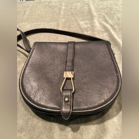 #135 Boutique Leather Black Saddle Bag - Picture 1 of 11